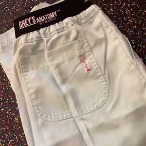 MINT GREEN GREYS ANATOMY SCRUBS